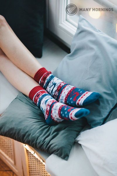 Many Mornings Socks CHRISTMAS DESIGN - white/red/blue (00)