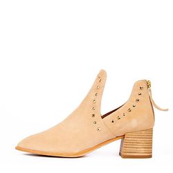 Unisa Suede ankle boots with studs - beige (SKIN)