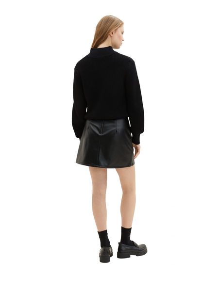 Can you alter outlet faux leather skirt