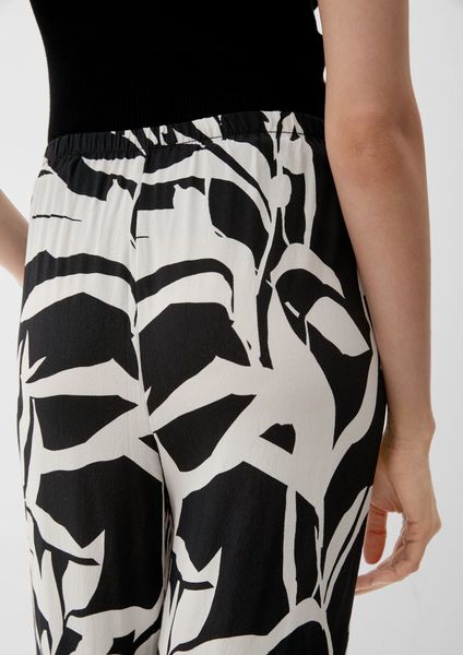 s.Oliver Red Label Loose: trousers with crepe structure - black/white (99A3)