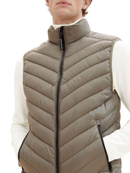 Tom Tailor Lightweight vest XL (32097) green - 
