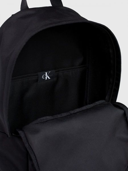 Calvin Klein Round logo rucksack - black (BDS)