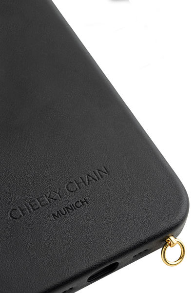 Cheeky Chain Mobile phone case Iphone 15 - vegan leather - gold/black (black )