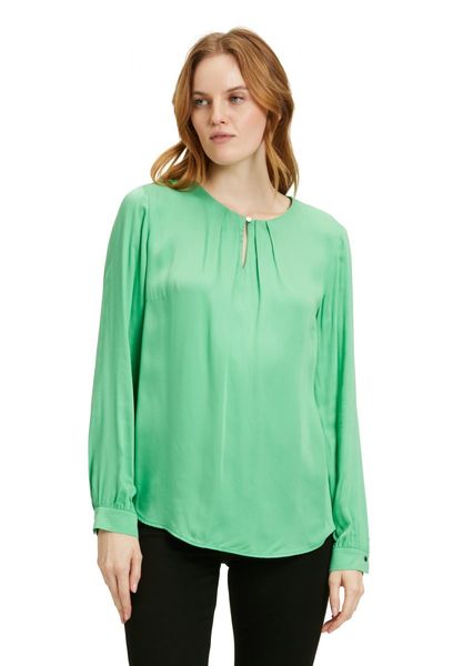 Betty Barclay Long sleeve blouse - green (5266)