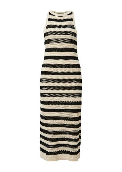 s.Oliver Red Label Long knitted dress with pattern structure - beige/black (99G5)