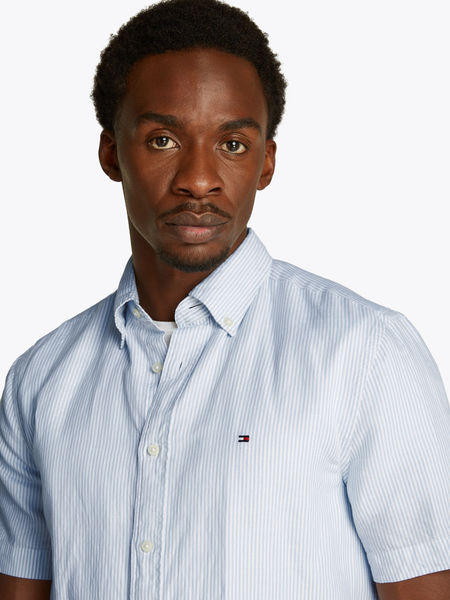 Tommy Hilfiger Gestreiftes Kurzarmhemd aus Leinenmix - blau (0A5)