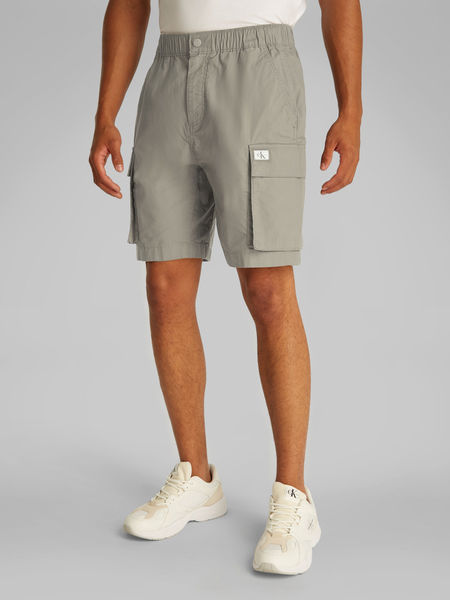Calvin Klein Jeans Gewaschene Cargo-Shorts - grau (PCZ)